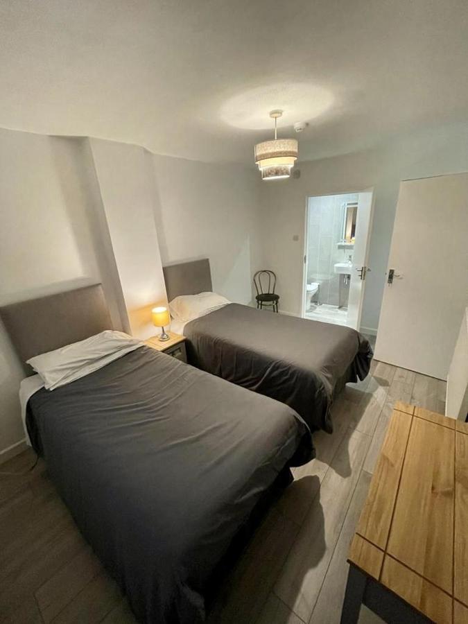 Top Twenty Bed And Breakfast Windsor Exterior foto